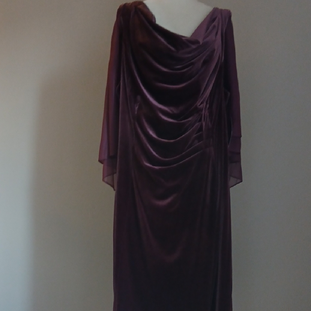 R & M RICHARDS Velvet & Chiffon Evening Dress 20W